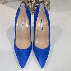MANOLO BLAHNIK ELECTRIC BLUE SUEDE NEVER WORN 8.5